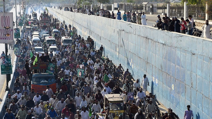 Pakistan: rassemblements pour l`enterrement d`un islamiste pendu